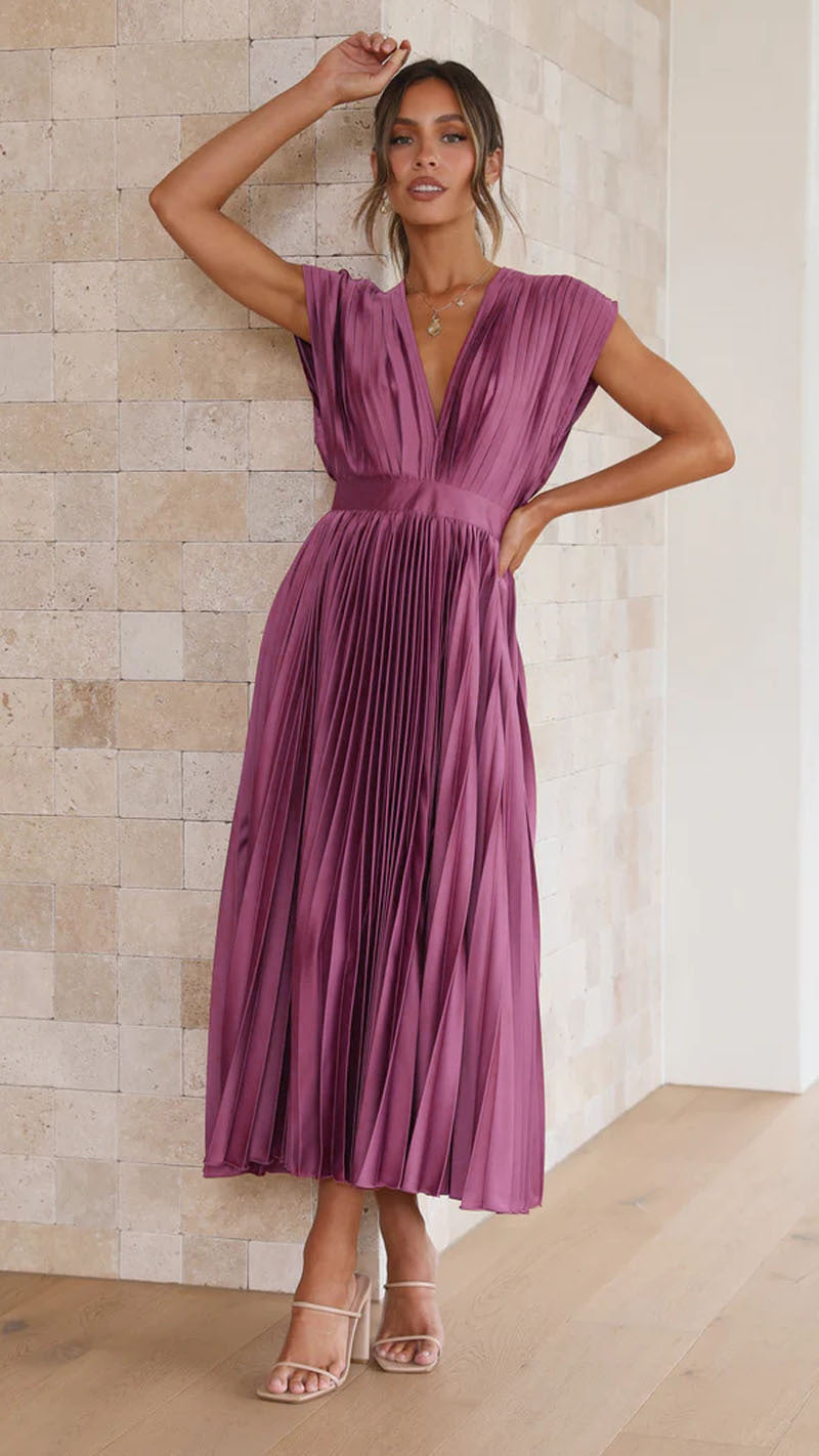 Elegant Pleated Special Occasion Dress
