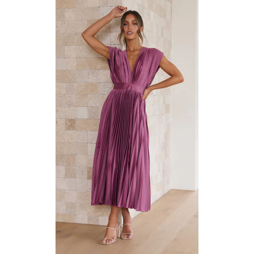 Elegant Pleated Special Occasion Dress